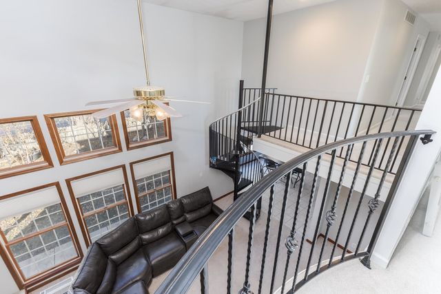 26 Brunton Court, Bloomington, IL 61704