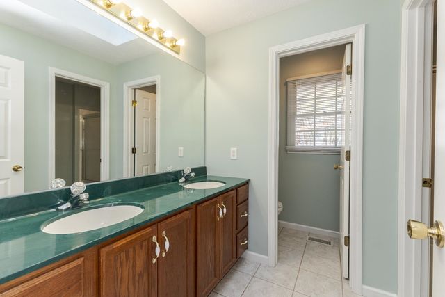 26 Brunton Court, Bloomington, IL 61704