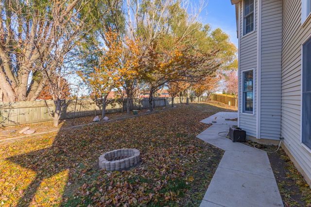 26 Brunton Court, Bloomington, IL 61704