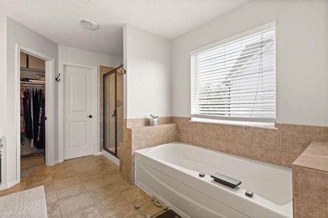 23513 W 89th Terrace, Lenexa, KS 66227