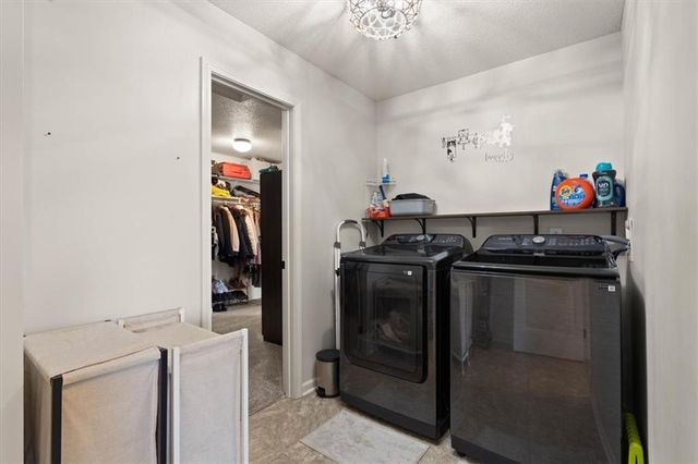 23513 W 89th Terrace, Lenexa, KS 66227