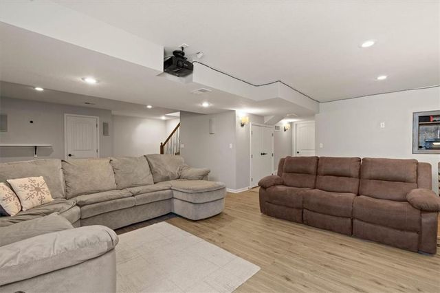 23513 W 89th Terrace, Lenexa, KS 66227