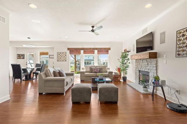 23513 W 89th Terrace, Lenexa, KS 66227