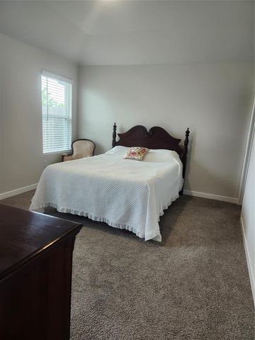 10605 Red Thistle Drive, Oklahoma City, OK 73131