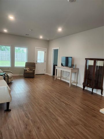 10605 Red Thistle Drive, Oklahoma City, OK 73131