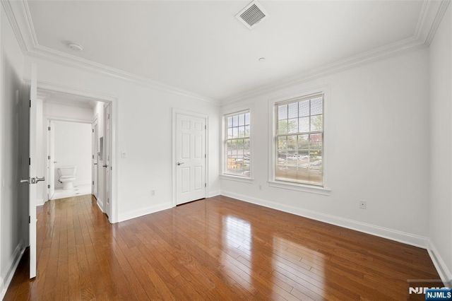 180 Edgewater Road 1A, Cliffside Park, NJ 07010