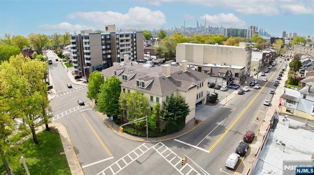 180 Edgewater Road 1A, Cliffside Park, NJ 07010