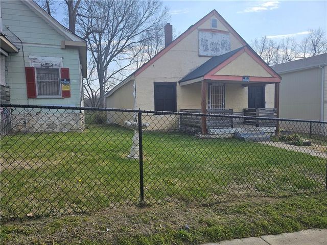 3923,3925,3931 Park Avenue, Kansas City, MO 64130