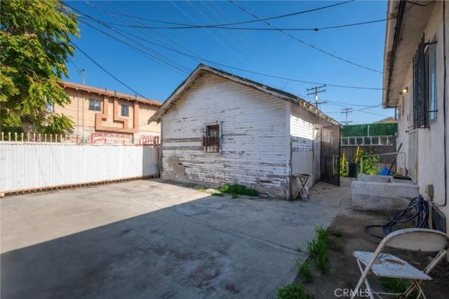 1139 E 82nd, Los Angeles, CA 90001