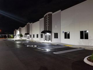 2017 NW 135 Avenue, Miami, FL 33182