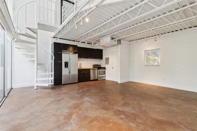 4239 Holland Avenue A, Dallas, TX 75219