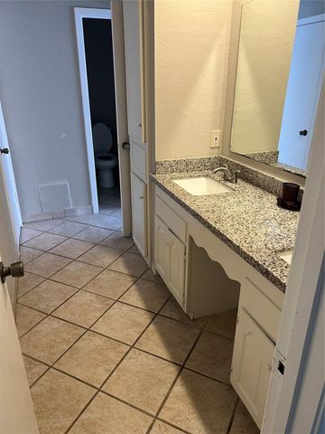 1603 Chestnut Ridge Road, Houston, TX 77339