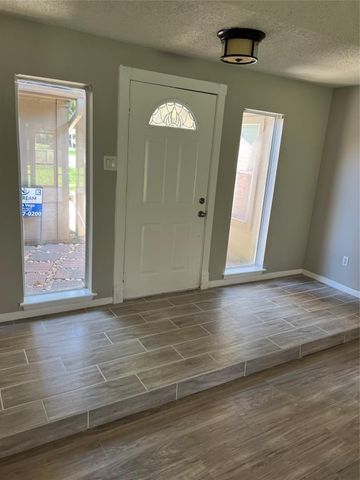 1603 Chestnut Ridge Road, Houston, TX 77339