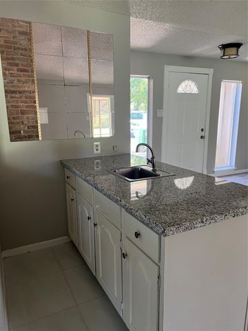 1603 Chestnut Ridge Road, Houston, TX 77339