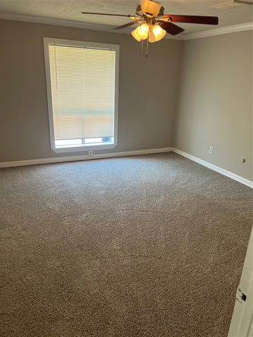 1603 Chestnut Ridge Road, Houston, TX 77339