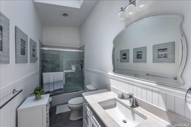 13 Van Scoys Path W, East Hampton, NY 11937