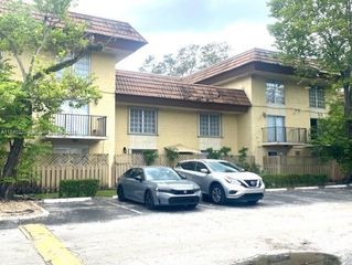 8650 SW 109th Ave 3-102, Miami, FL 33173
