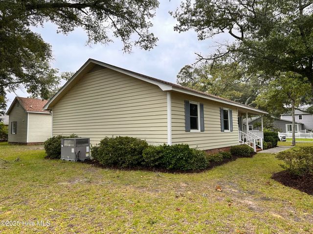 1506 E Oak Island Drive, Oak Island, NC 28465