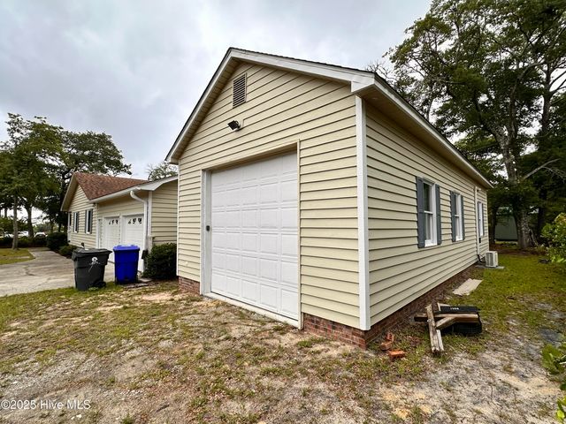 1506 E Oak Island Drive, Oak Island, NC 28465