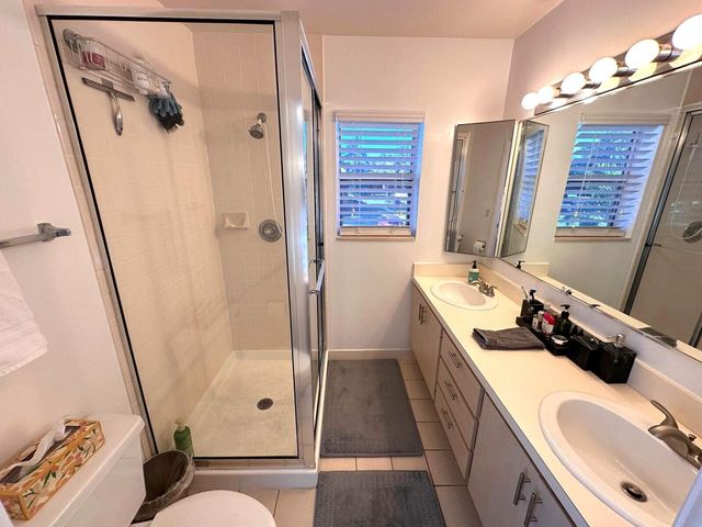 1917 Stratford Way, West Palm Beach, FL 33409