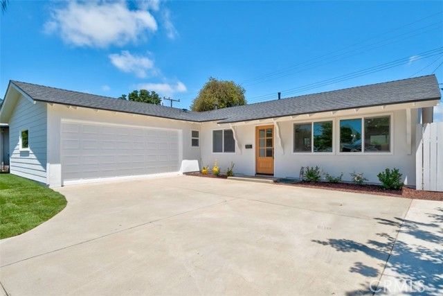 16622 Simonne Lane, Huntington Beach, CA 92647