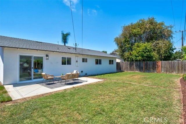 16622 Simonne Lane, Huntington Beach, CA 92647