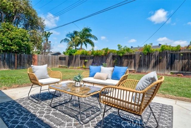 16622 Simonne Lane, Huntington Beach, CA 92647