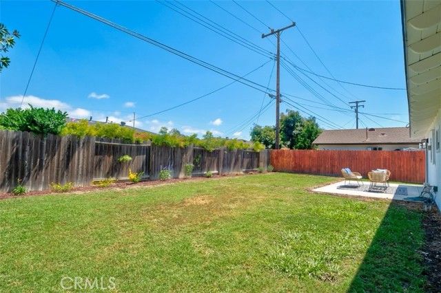 16622 Simonne Lane, Huntington Beach, CA 92647