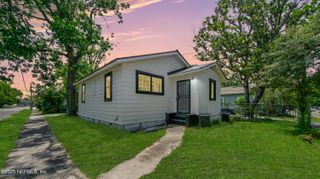 2002 BALDWIN Street, Jacksonville, FL 32209