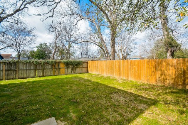 1415 E 35th Street, Houston, TX 77022