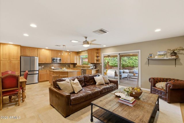 10578 E Mercer Lane, Scottsdale, AZ 85259