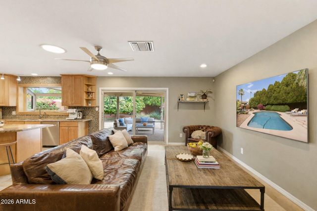 10578 E Mercer Lane, Scottsdale, AZ 85259