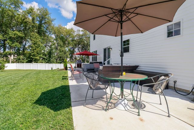 12366 Hawthorne Place, Cedar Lake, IN 46303