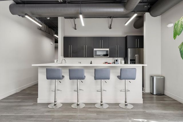 17W601 14th Street, Oakbrook Terrace, IL 60181