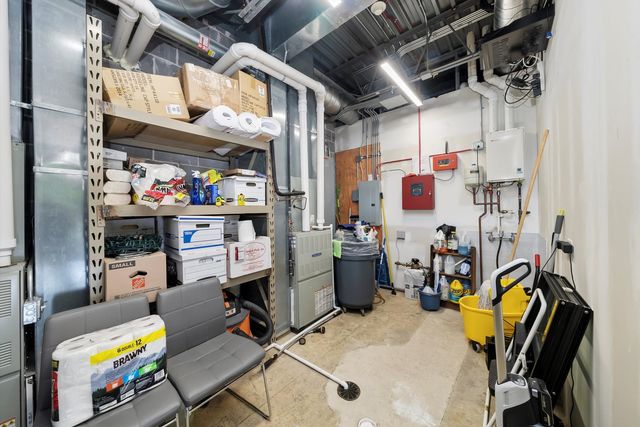 17W601 14th Street, Oakbrook Terrace, IL 60181