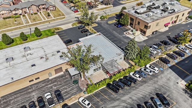 17W601 14th Street, Oakbrook Terrace, IL 60181