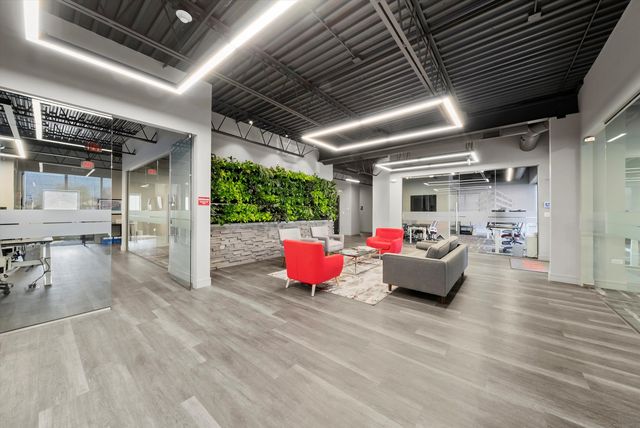 17W601 14th Street, Oakbrook Terrace, IL 60181