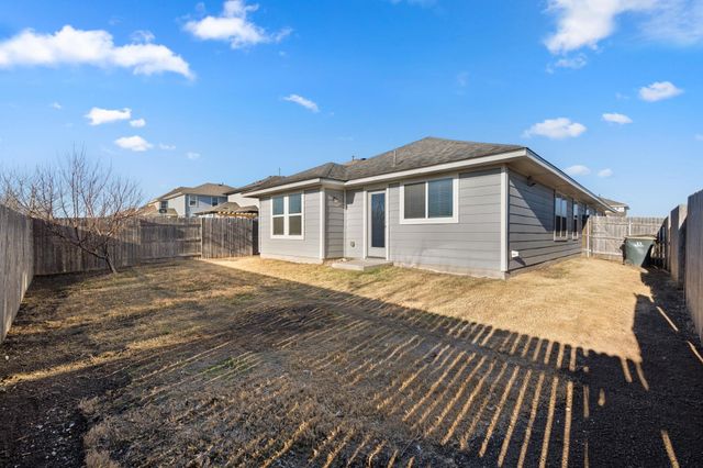 105 Tranchet DR, Georgetown, TX 78626