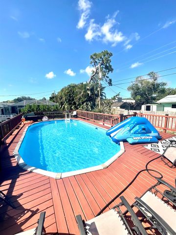 409 NE Oleander Avenue, Port St Lucie, FL 34952