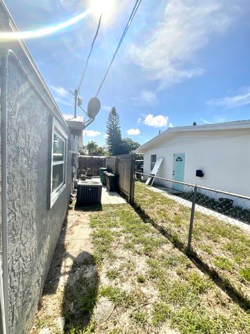 409 NE Oleander Avenue, Port St Lucie, FL 34952