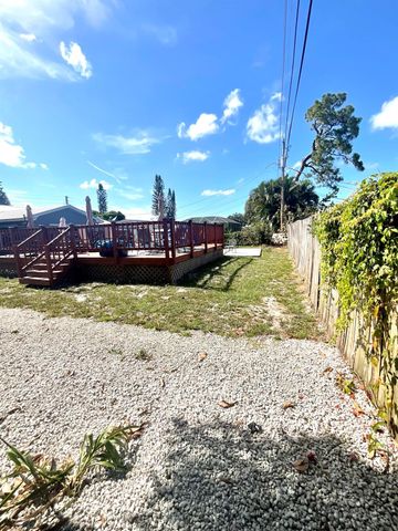 409 NE Oleander Avenue, Port St Lucie, FL 34952
