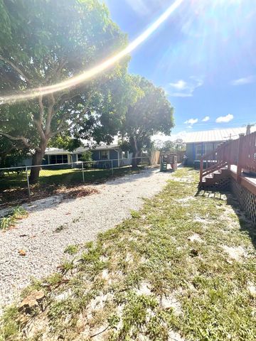 409 NE Oleander Avenue, Port St Lucie, FL 34952