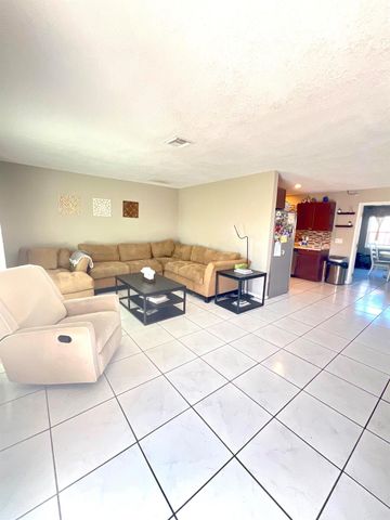 409 NE Oleander Avenue, Port St Lucie, FL 34952