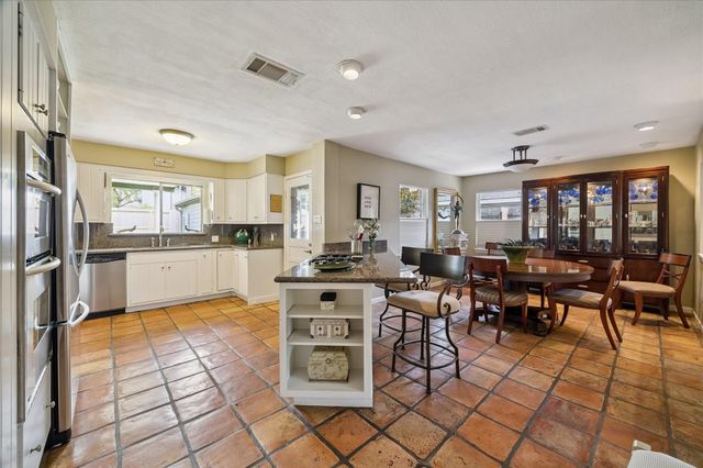 3715 Underwood Street, Houston, TX 77025