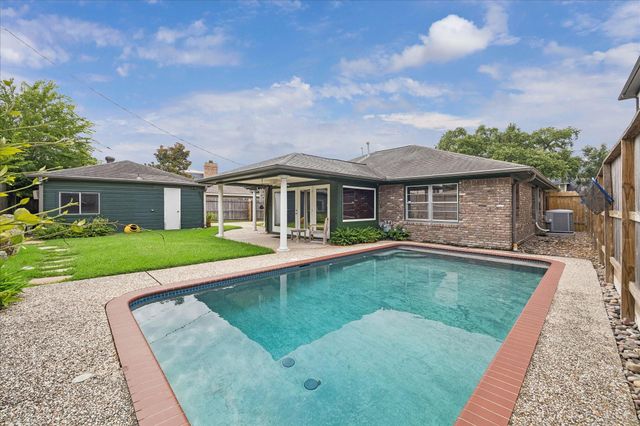 3715 Underwood Street, Houston, TX 77025