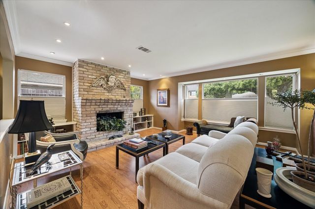 3715 Underwood Street, Houston, TX 77025