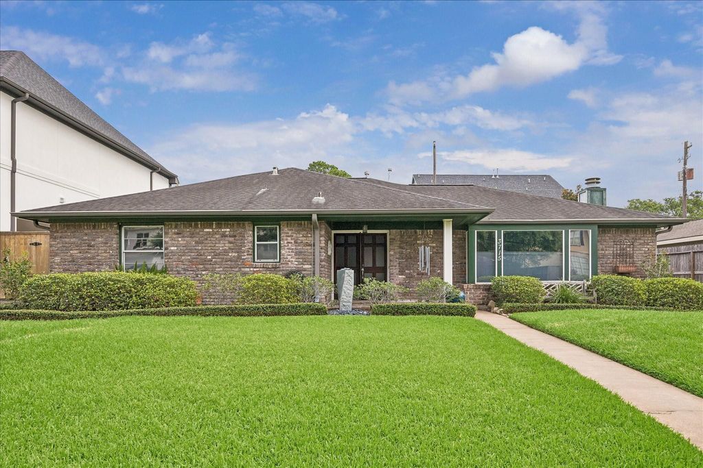 3715 Underwood Street, Houston, TX 77025