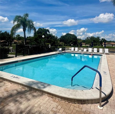 374 OAK HILL DRIVE 37, Sarasota, FL 34232