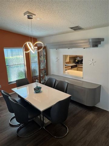 374 OAK HILL DRIVE 37, Sarasota, FL 34232