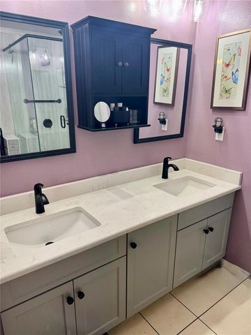 374 OAK HILL DRIVE 37, Sarasota, FL 34232